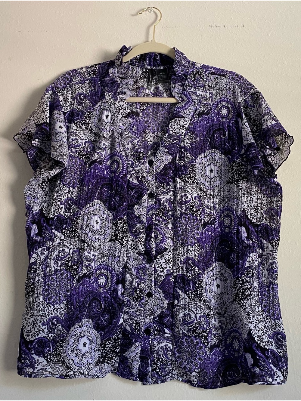 new directions Purple Paisley Print Short-Sleeve Button-Up Shirt